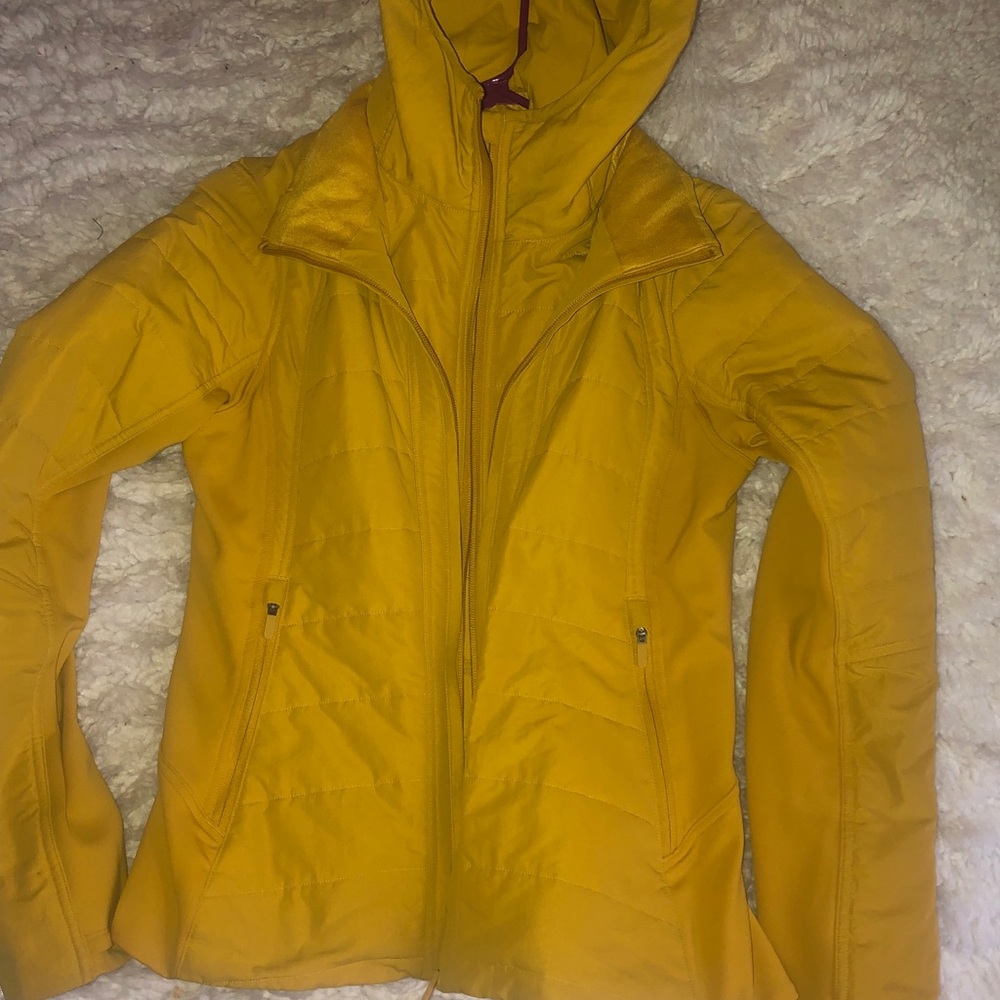 💛LULULEMON JACKET